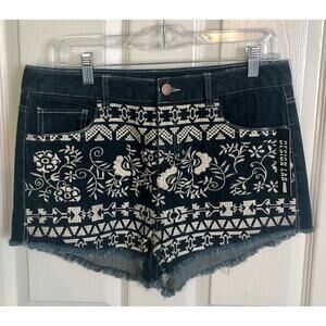 NWT Design Lab Lord & Taylor Cutoff Embroidered Southwest Denim Shorts - Size 29
